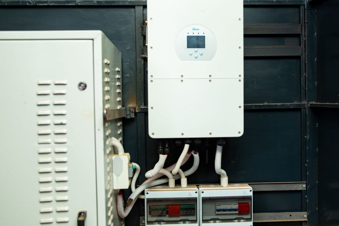 Solar inverter and switchgear cabinet for a backup installation in Kenya
